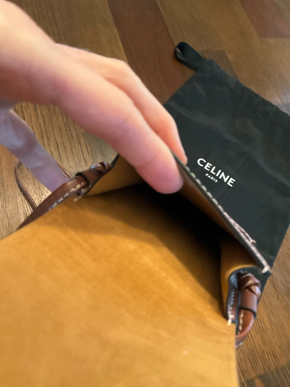 🕶️ Celine Sunglasses Pouch 🕶️ - Picture 4 of 5